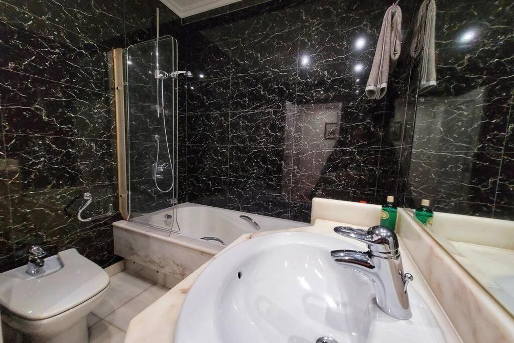 Marble Home - Sao Sebastiao ลิสบอน ภายนอก รูปภาพ